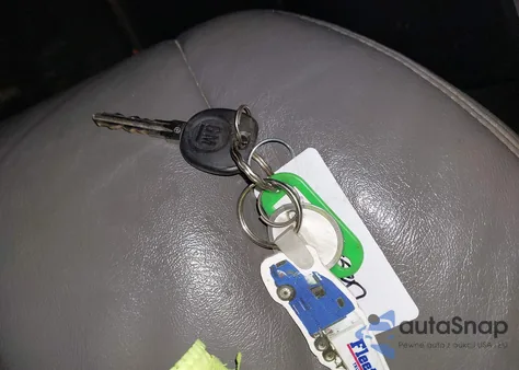 2012 Chevrolet Express 2500 Work Van z USA, uszkodzony, nr VIN 1GCWGFCAXC1180972